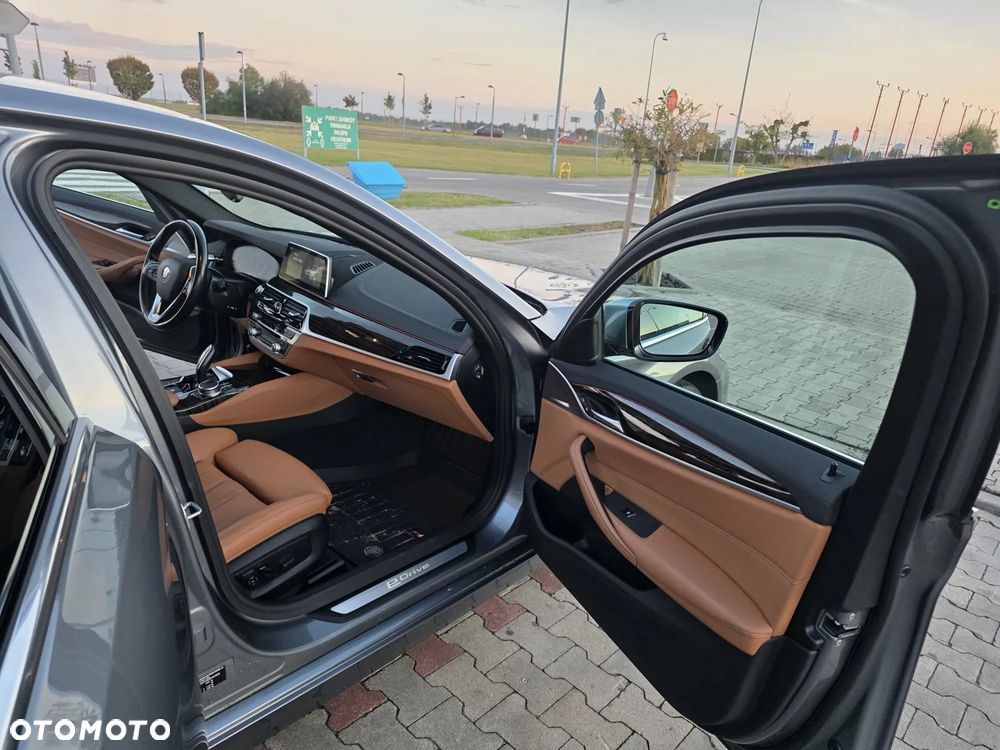 BMW Seria 5 530e iPerformance GPF Luxury Line - 10