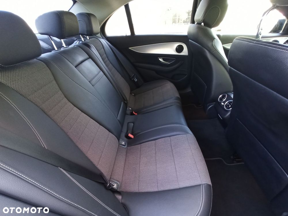 Mercedes-Benz Klasa E - 10