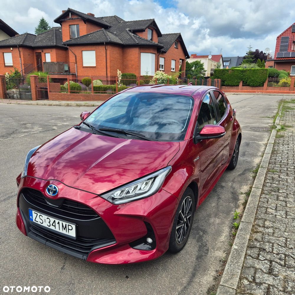 Toyota Yaris Hybrid 100 Active - 1