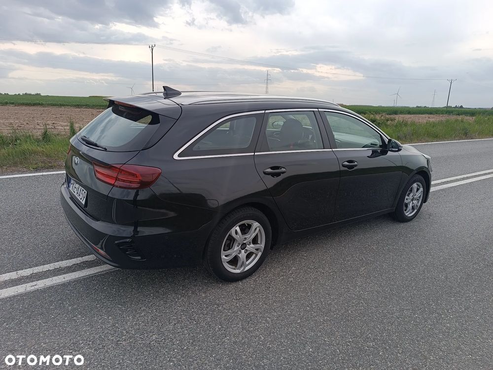 Kia Ceed Cee'd 1.6 CRDi L Business Line DCT - 3