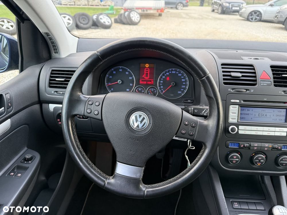 Volkswagen Golf 1.6 United - 25