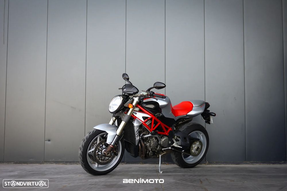 MV Agusta Brutale 910 - 3