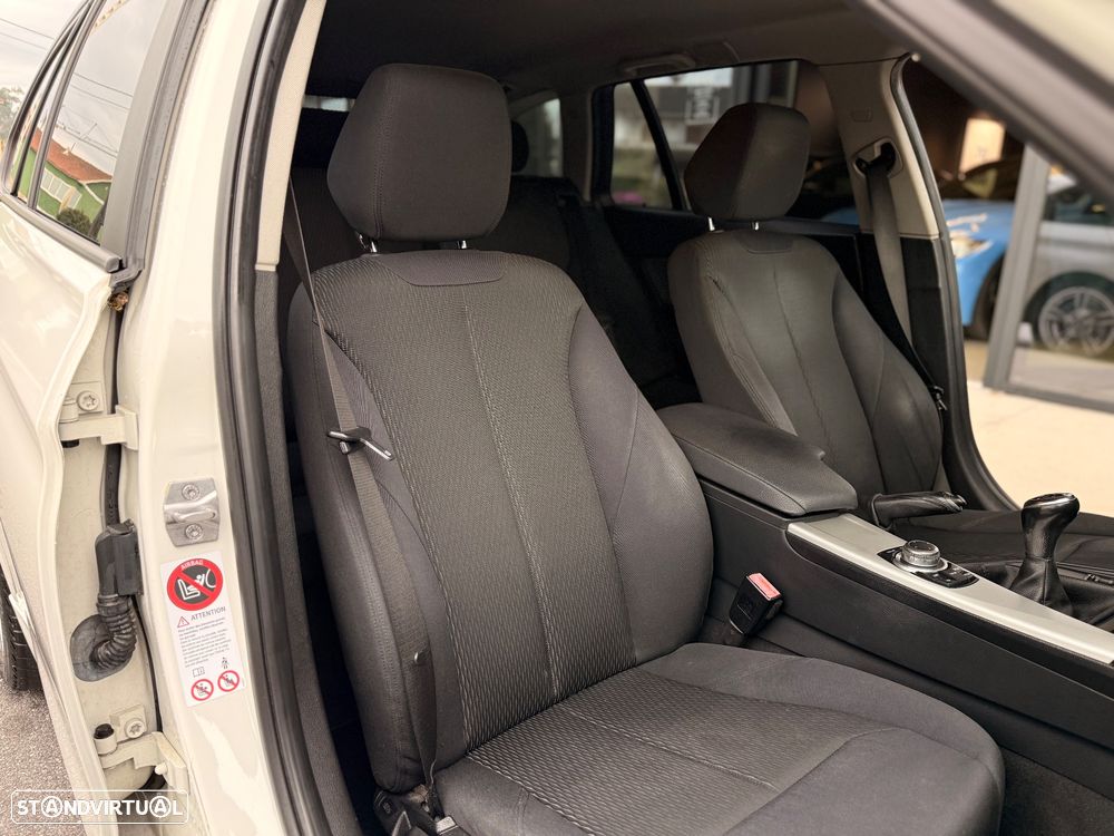 BMW 320 d Line Modern - 15