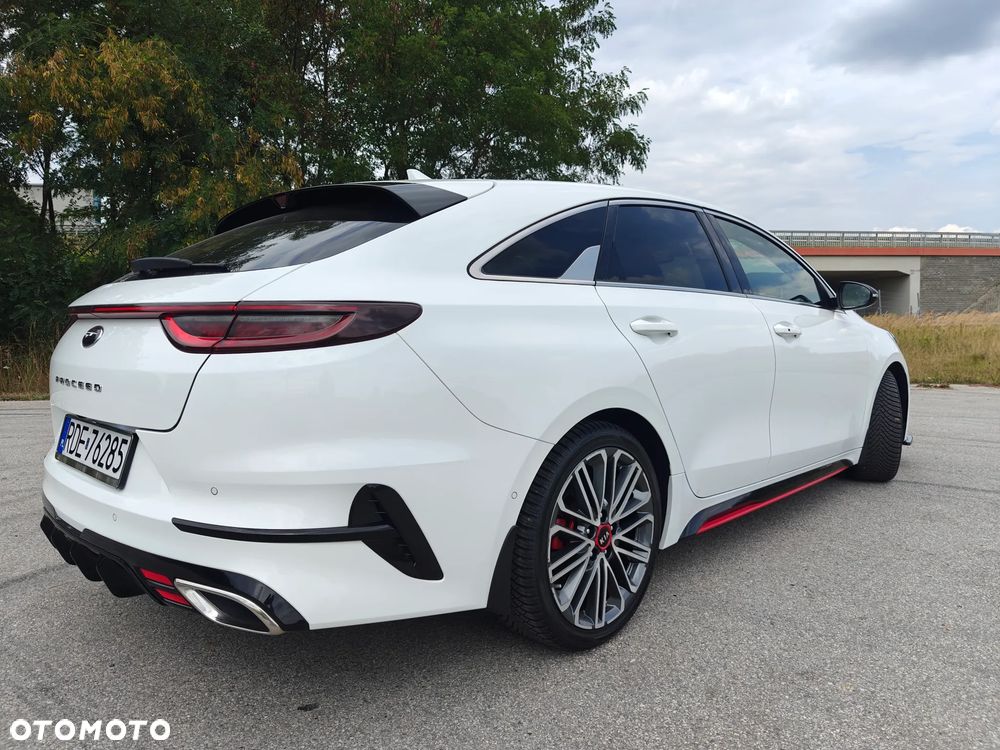 Kia ProCeed - 7
