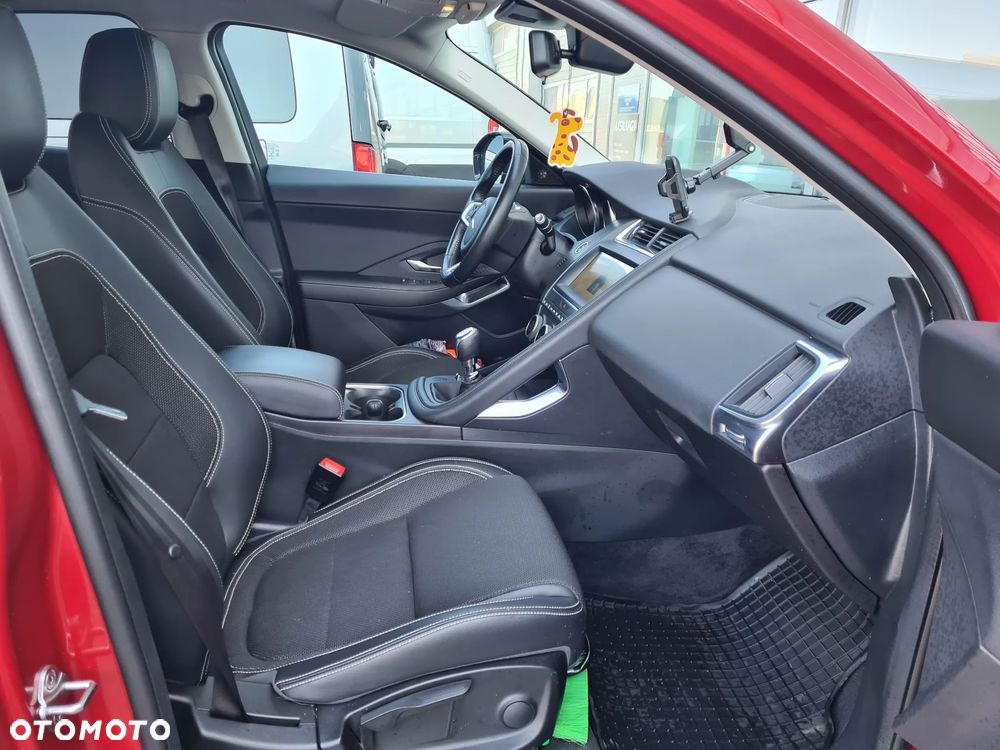 Jaguar E-Pace D150 R-Dynamic - 10