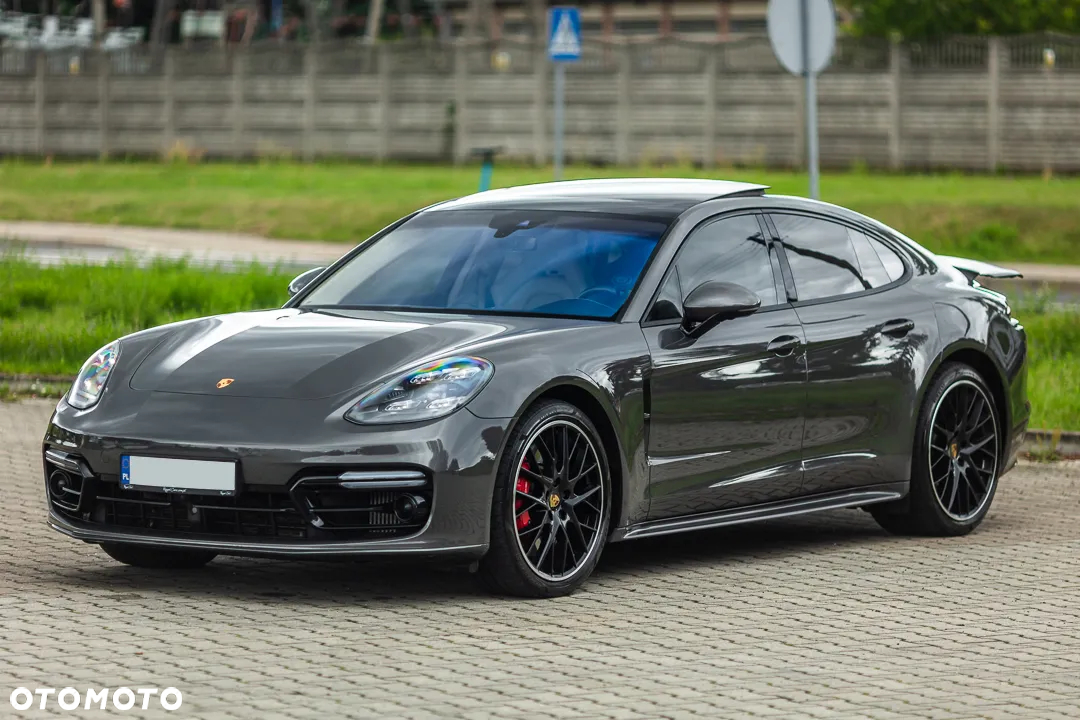 Porsche Panamera Turbo - 9