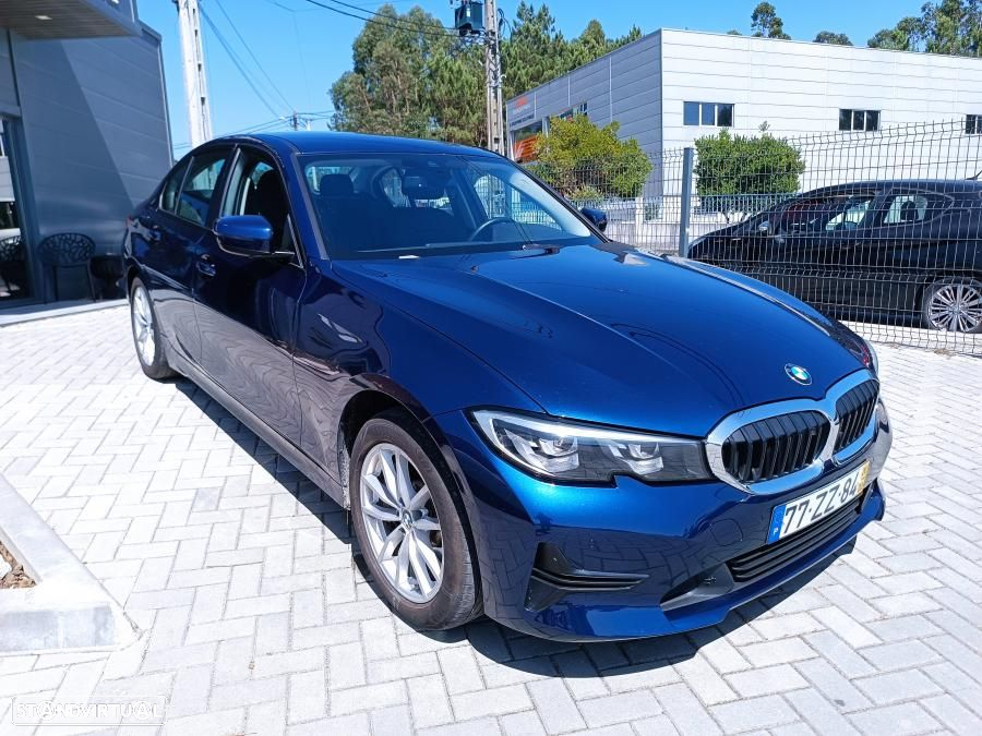 BMW 330 e Touring Auto - 4