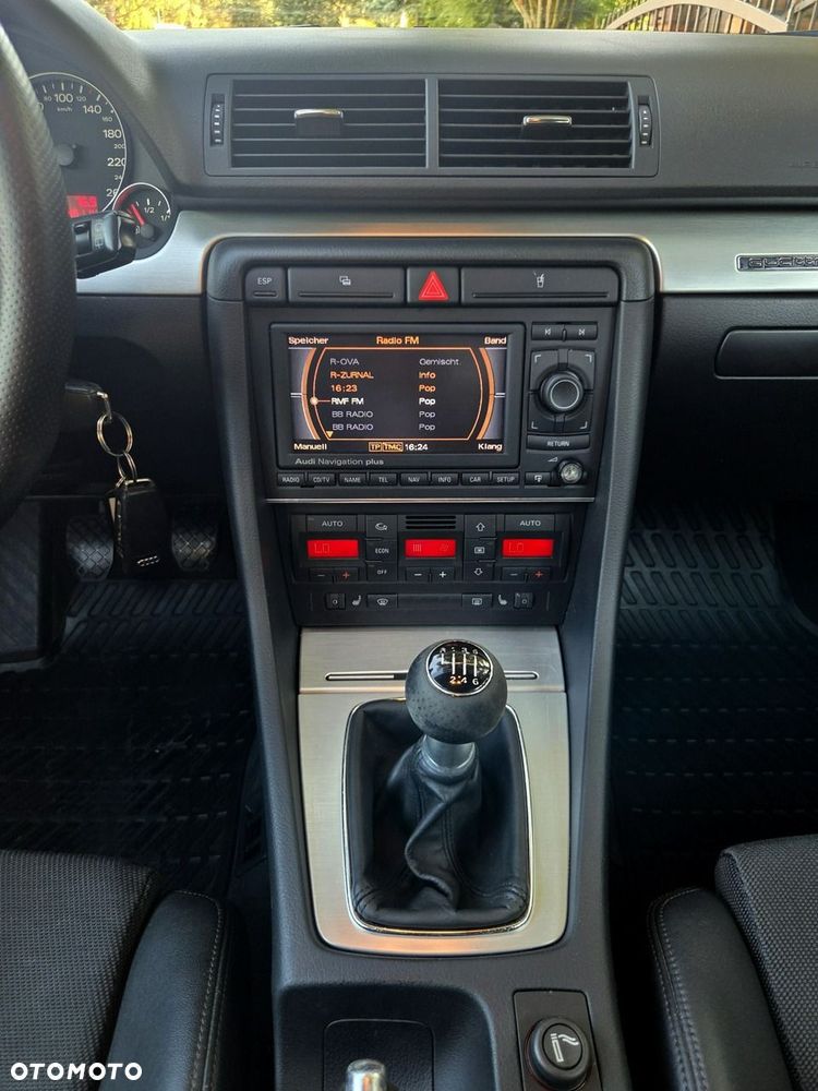 Audi A4 Avant 2.0 TDI DPF Quattro - 21