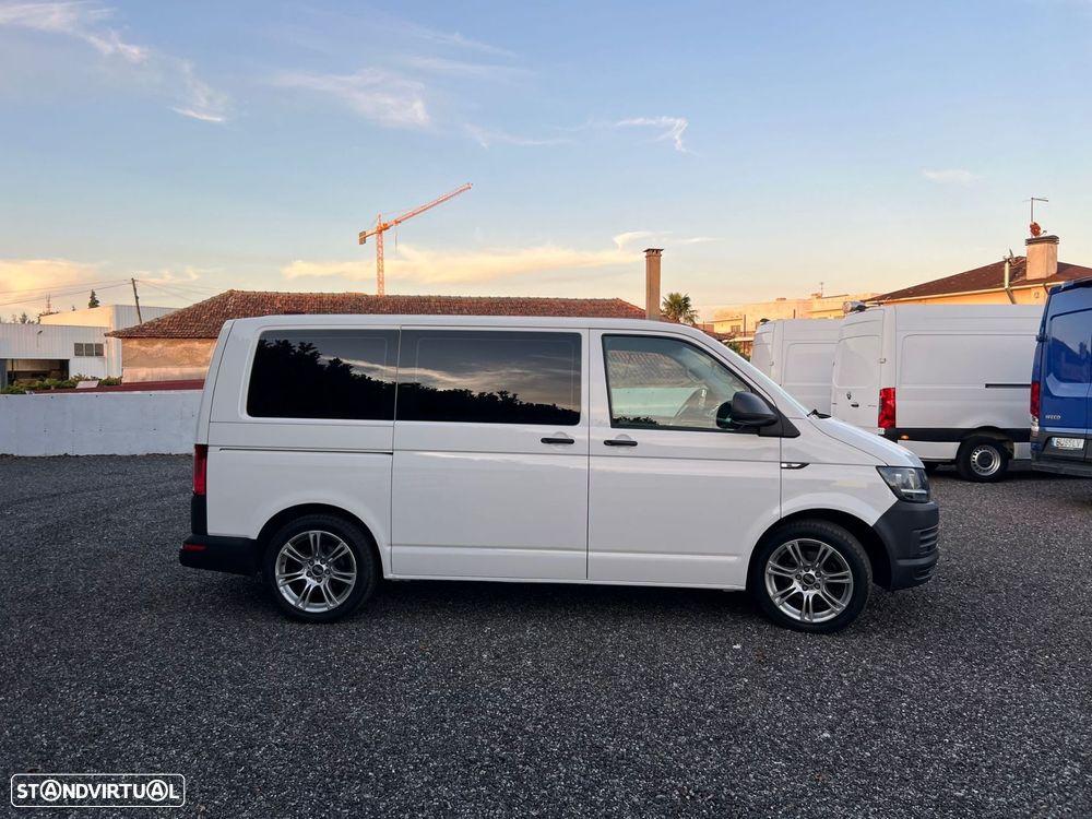 VW Transporter 9 LUGARES - 12