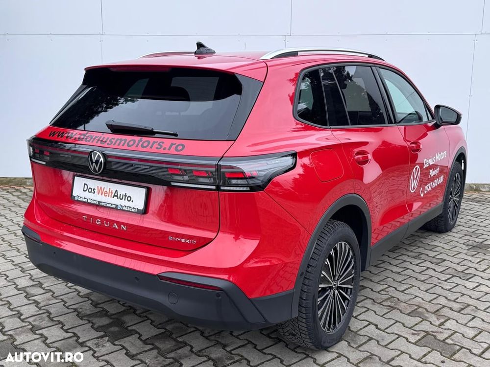 Volkswagen Tiguan - 8