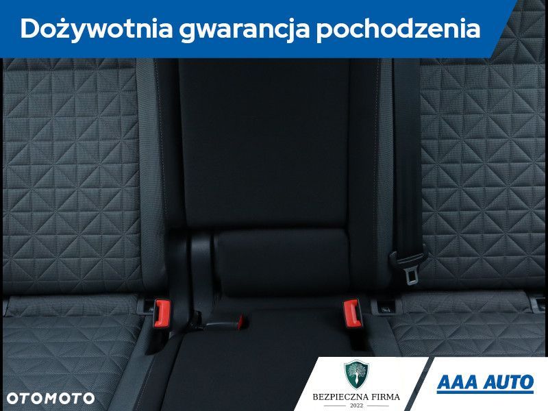 Volkswagen Tiguan - 12