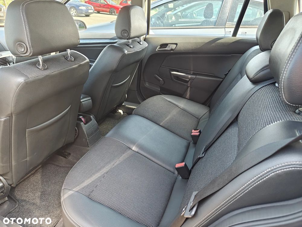 Opel Astra 1.7 CDTI - 8