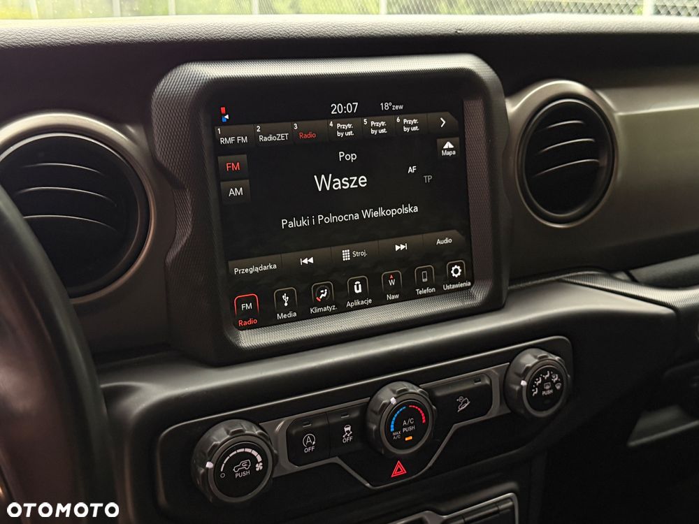 Jeep Wrangler - 23