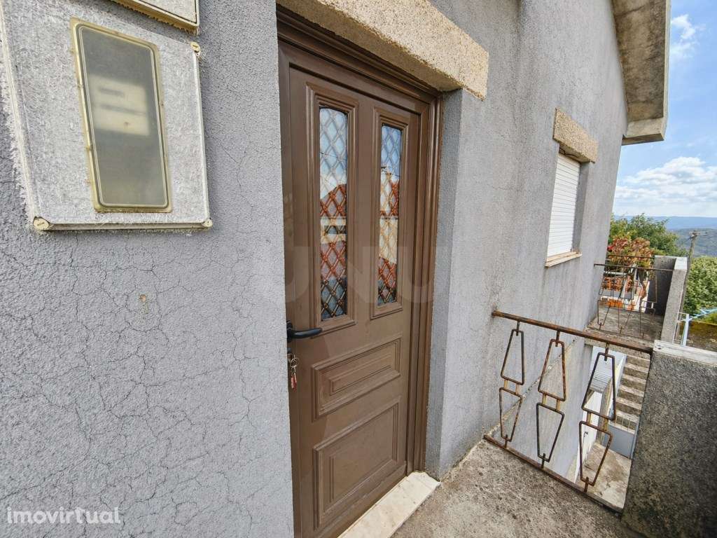 Moradia com Vistas para a Serra da Estrela + Ruína Contígua - Possi... - Grande imagem: 4/22