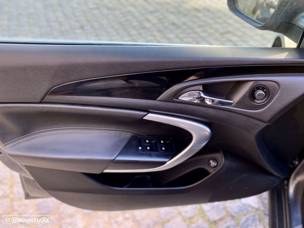 Opel Insignia Sports Tourer 2.0 CDTi Cosmo - 14