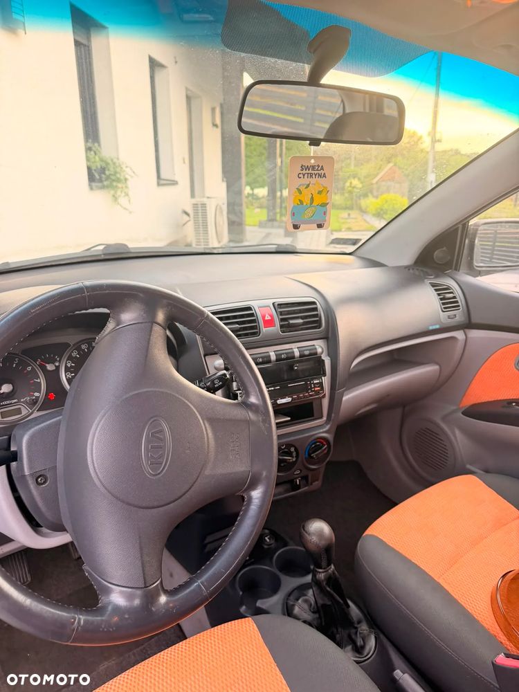 Kia Picanto 1.1 - 4