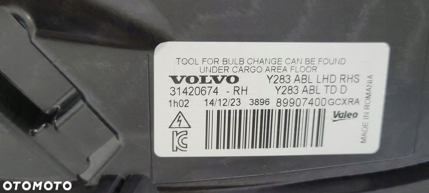 LAMPA PRAWA PRZÓD VOLVO V60 I S60 II 2010-2013 XENON 9 PIN 31420674 - 8