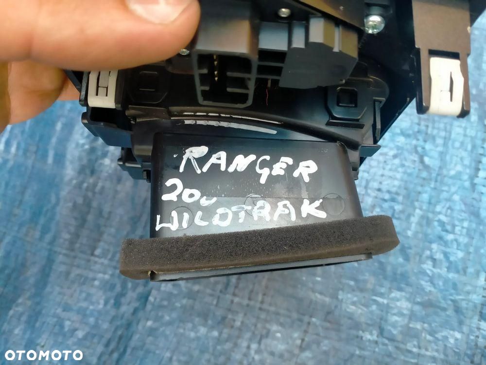 Ford Ranger Wildtrac IV 2019 Kratka Nawiewu Lewa EB3B-41044E93-D - 2