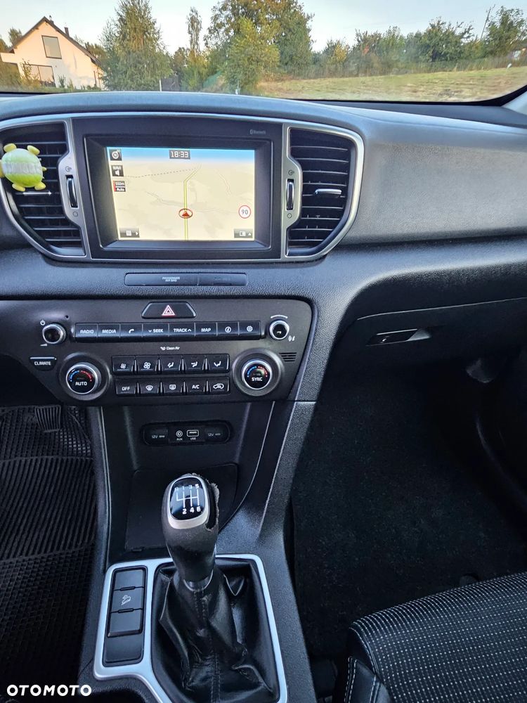 Kia Sportage 1.7 CRDI 2WD Dream-Team Edition - 15