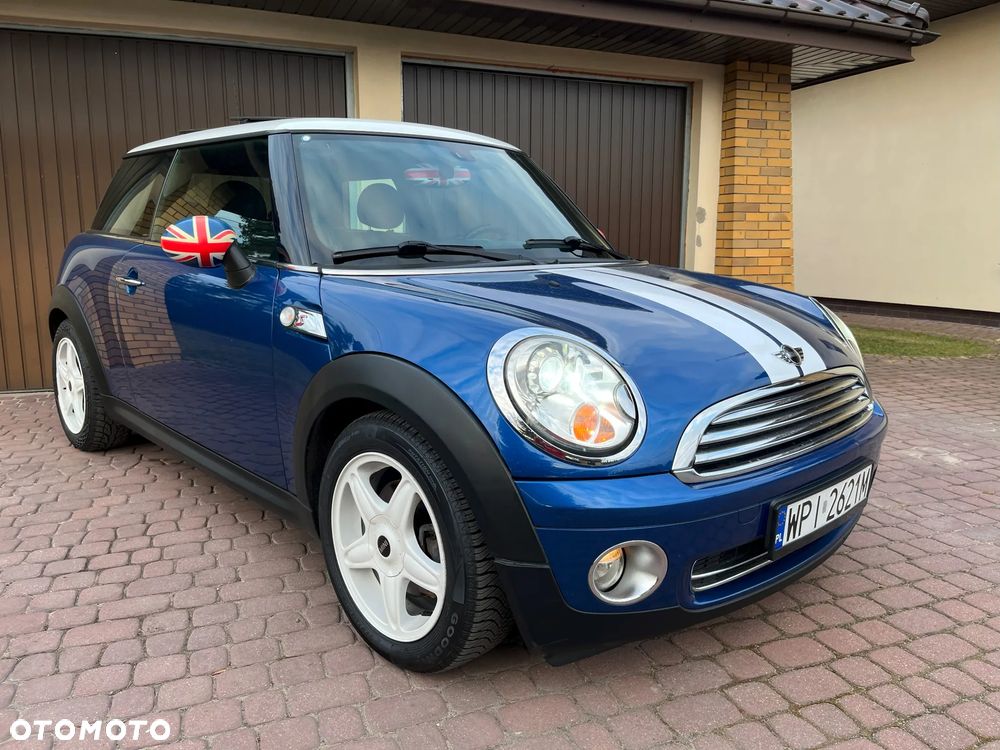 MINI Cooper Seven - 8