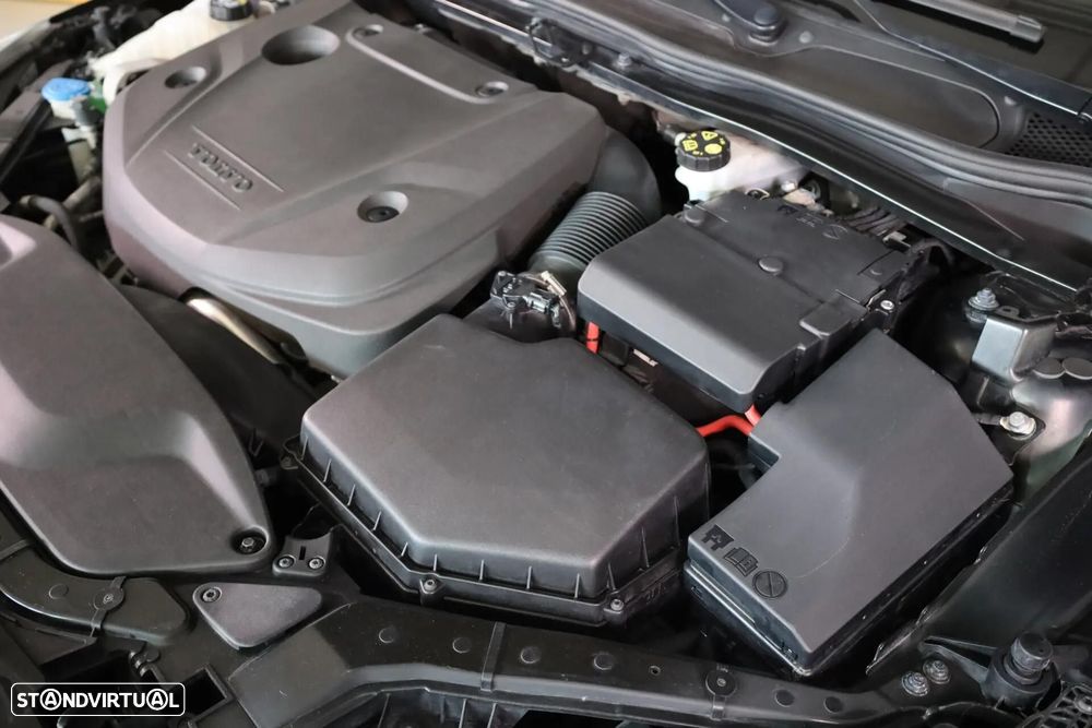 Volvo V40 2.0 D3 Momentum - 11