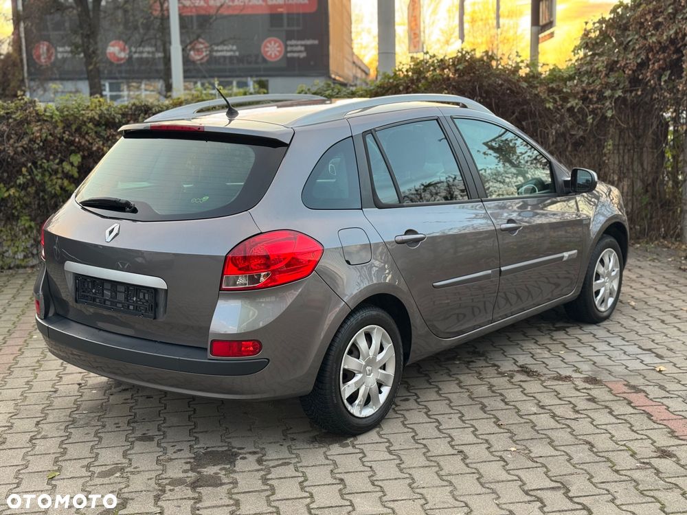 Renault Clio 1.2 16V 75 Expression - 7