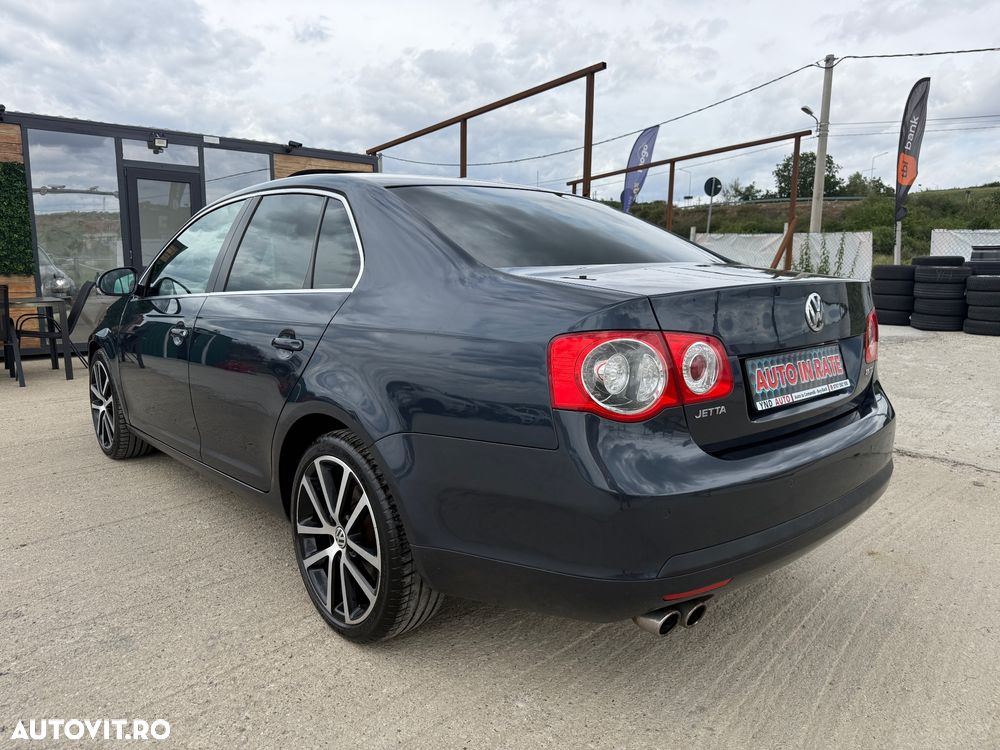 Volkswagen Jetta 2.0 TDI DPF Comfortline - 4