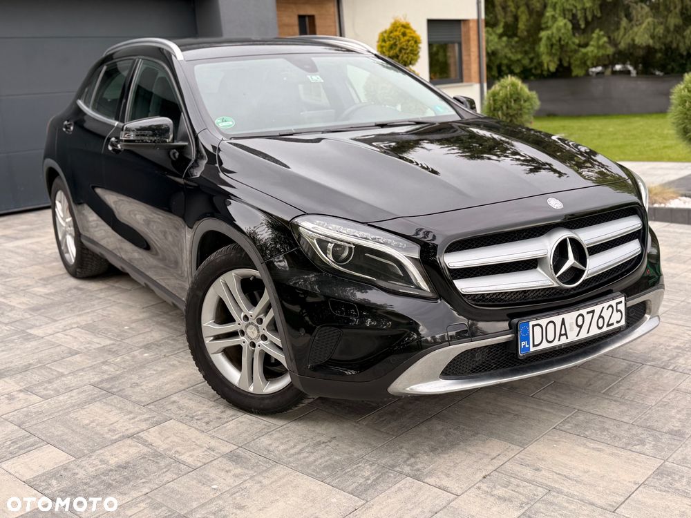 Mercedes-Benz GLA 200 7G-DCT Urban - 11
