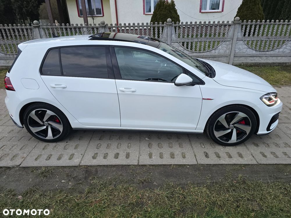 Volkswagen Golf GTI (BlueMotion Technology) Performance - 5