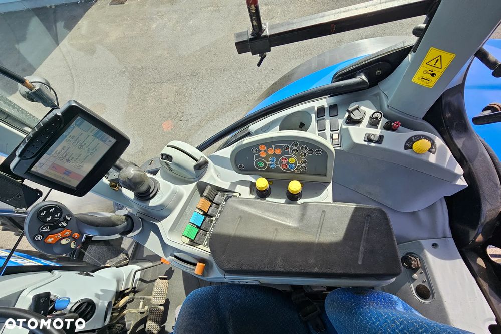 New Holland T7.250 - 3