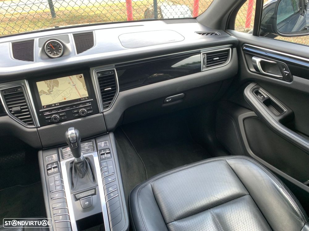 Porsche Macan S - 17