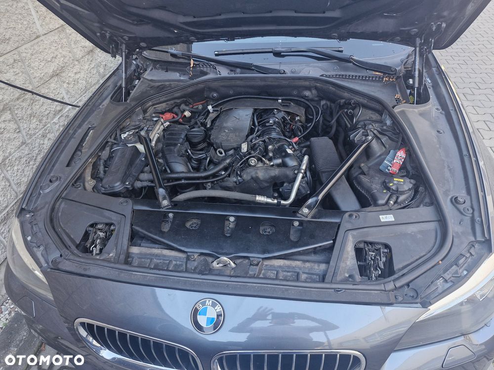 BMW Seria 5 525d Touring Sport-Aut - 7