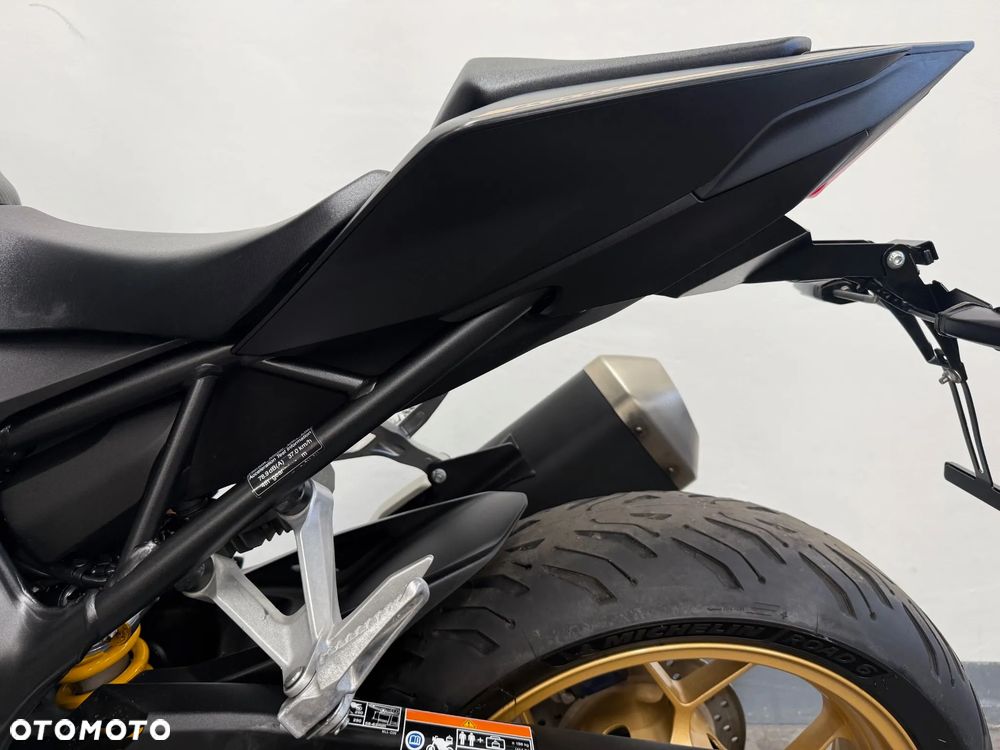 Honda Hornet - 29