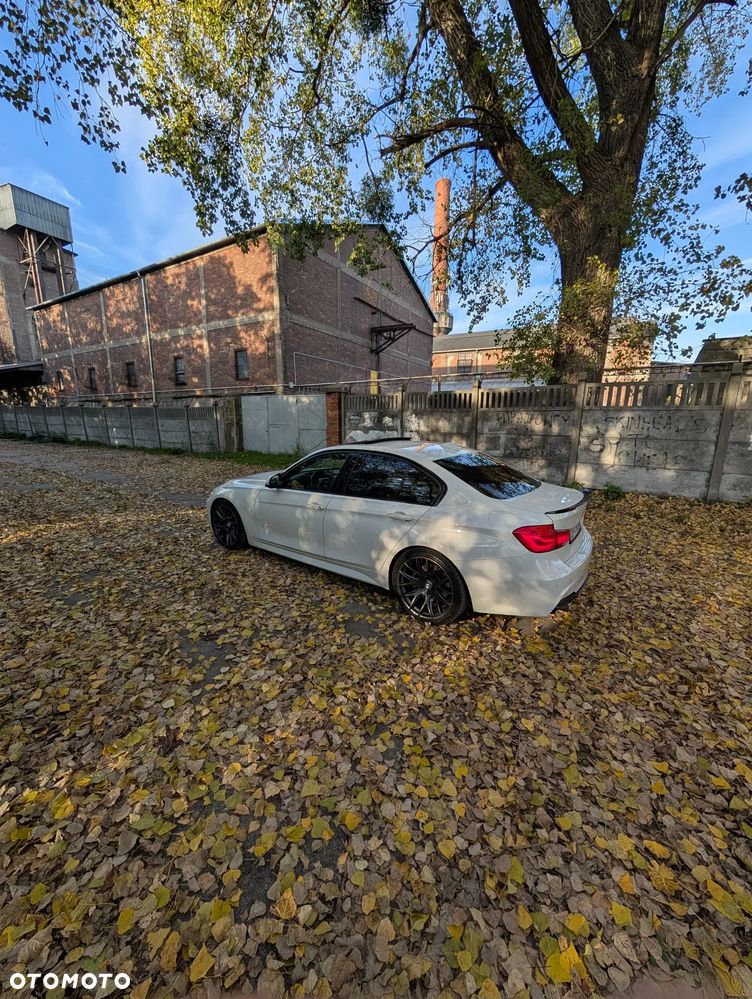 BMW Seria 3 330i xDrive M Sport Shadow - 7