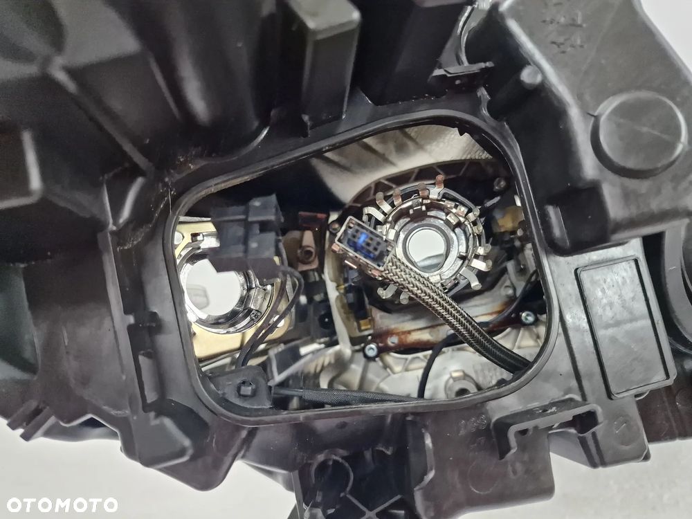FORD KUGA MK2 12- LEWA LAMPA PRZEDNIA PRZÓD XENON , NR CV4413006AG , NR AUKCJI LA33 - 26