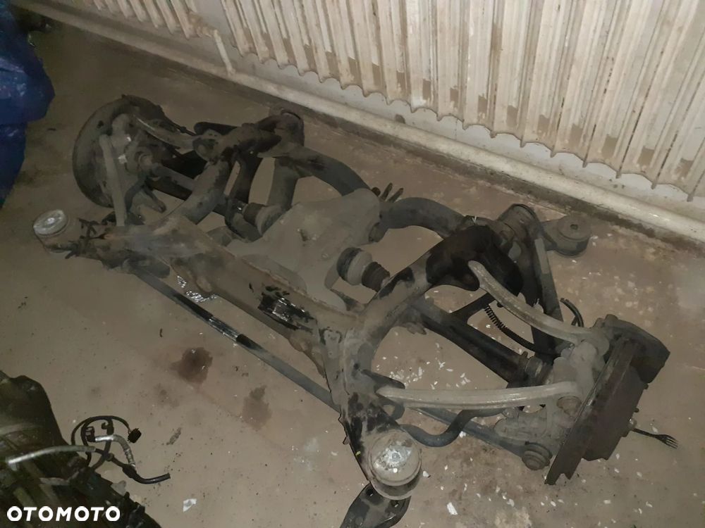 VW Touareg II Zawieszenie Tylne Kompletne 3.0 TDI - 2