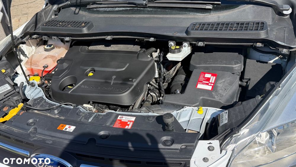 Ford Kuga - 38
