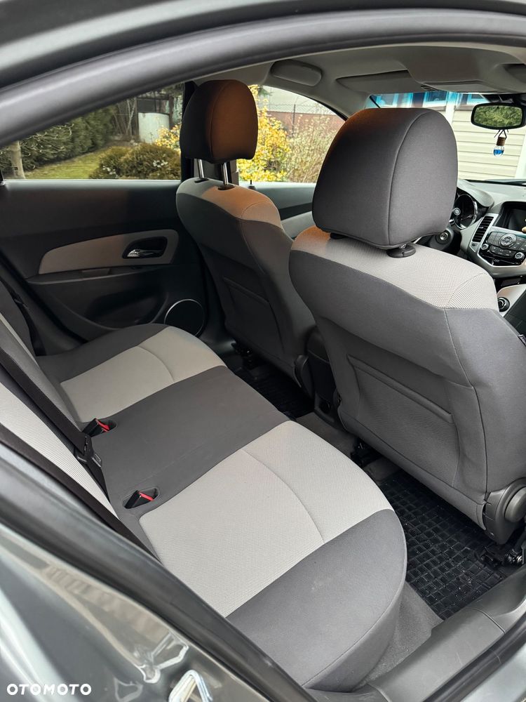 Chevrolet Cruze 1.8 LT - 6