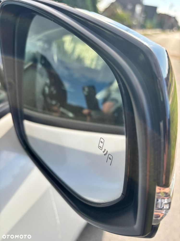 Toyota RAV4 - 22