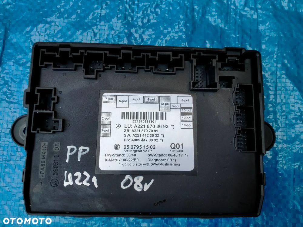 Mercedes W221 Moduł Sterownik Drzwi Przód A2218704593 A2218703693 - 3
