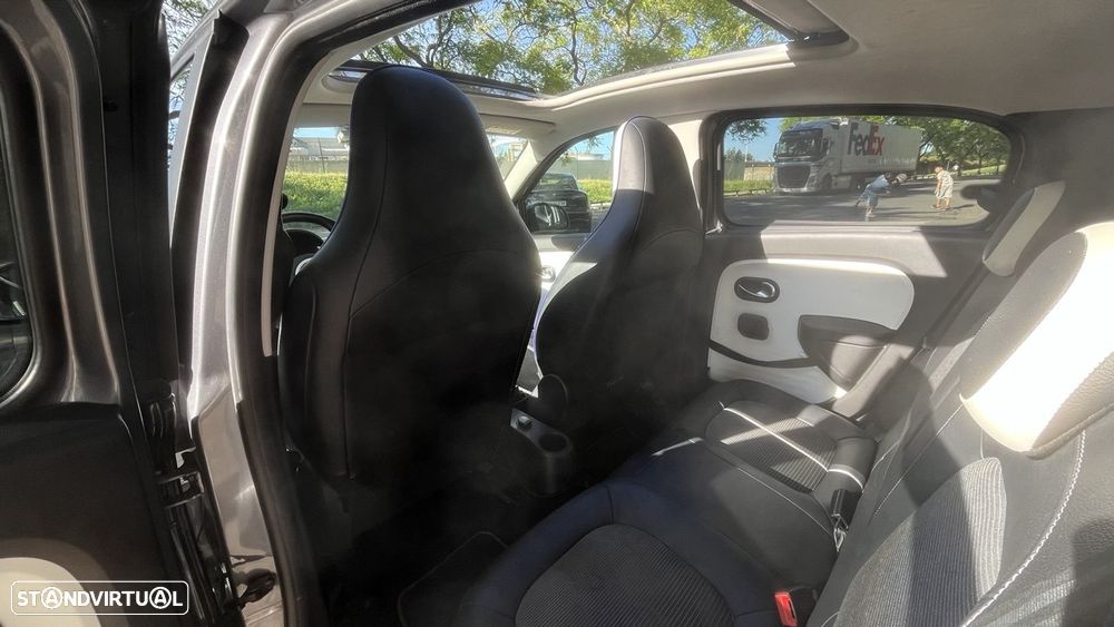 Renault Twingo ENERGY TCe 90 EDC Cosmic - 10