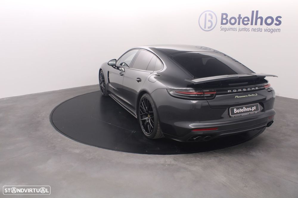 Porsche Panamera - 5
