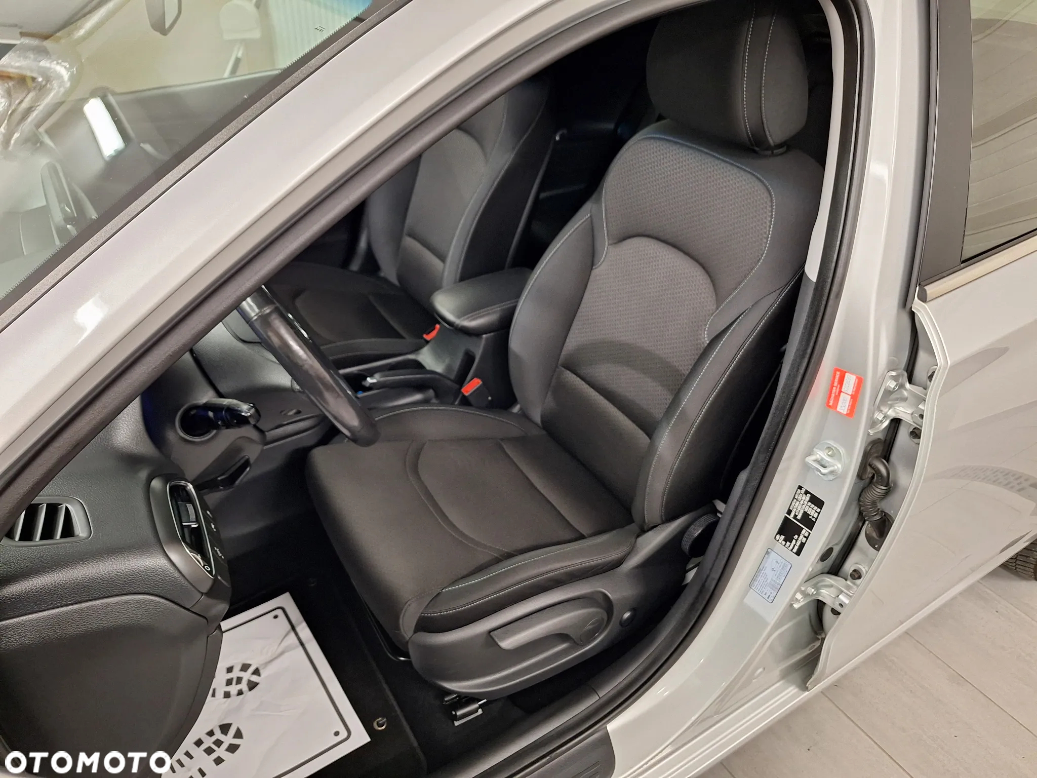Hyundai i30 1.4 T-GDI Premiere Luxury - 21
