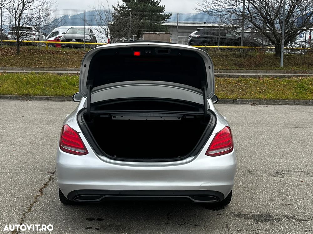 Mercedes-Benz C - 24