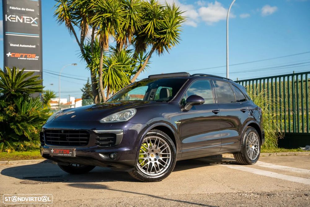 Porsche Cayenne S E-Hybrid - 2