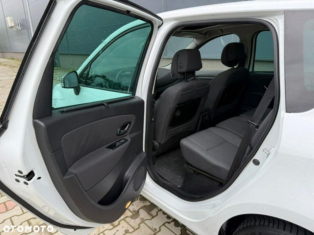 Renault Scenic 1.5 dCi Privilege EDC - 17