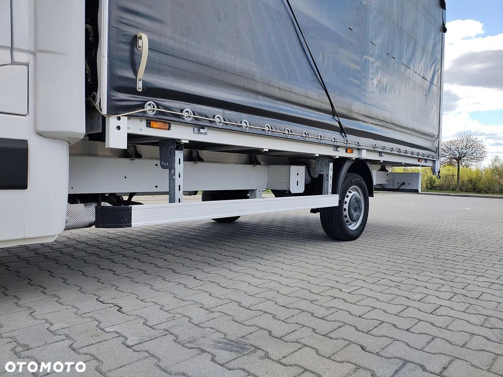 Opel Movano 10 palet * firanka - 17