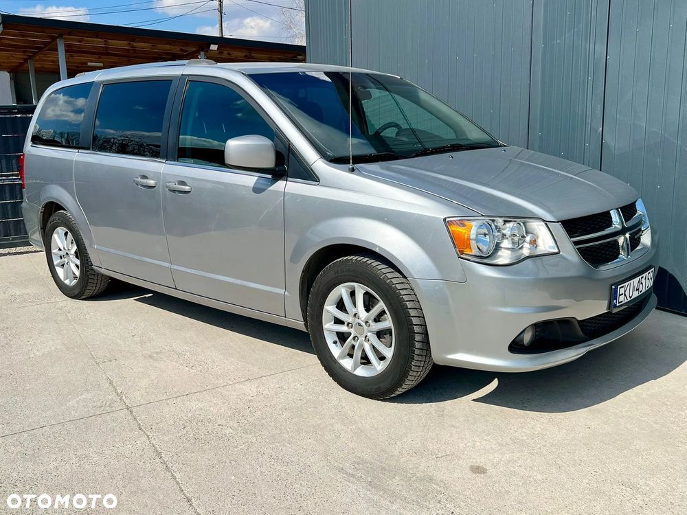 Dodge Grand Caravan - 8