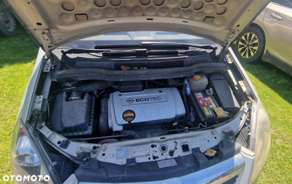 Opel Zafira - 8