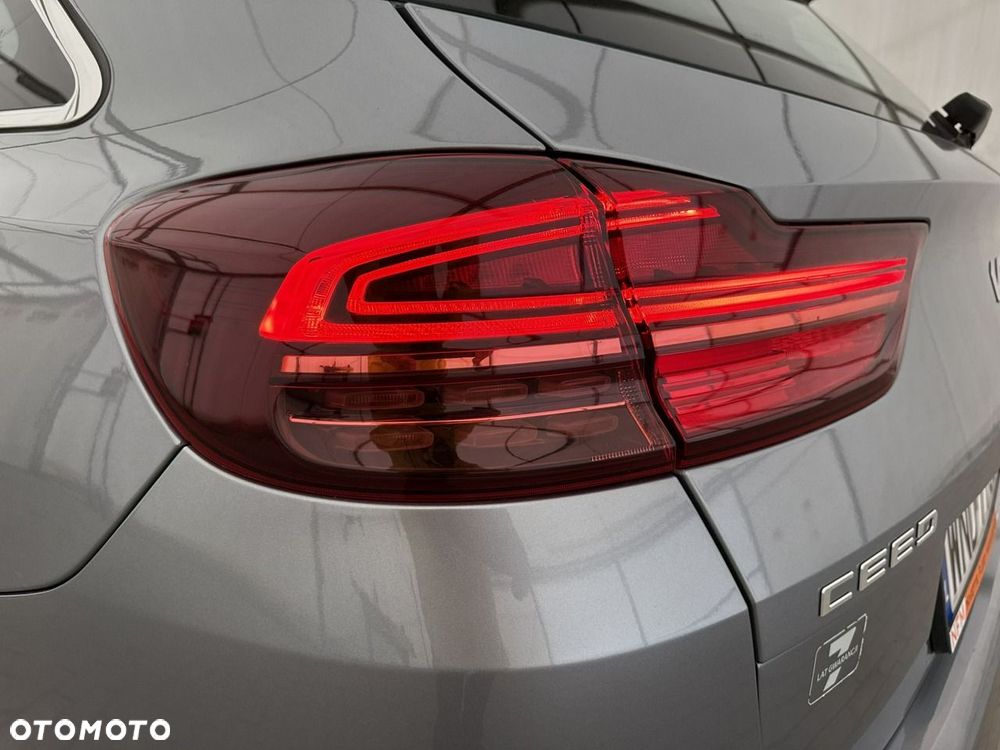Kia Ceed - 30